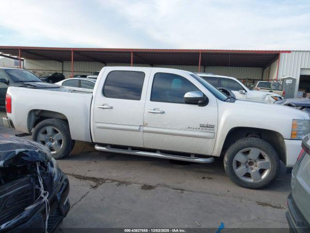 Chevrolet Silverado 1500 Lt Image 2