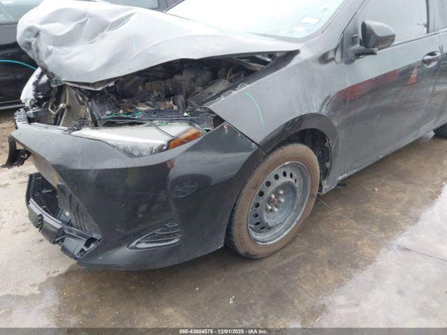 Toyota Corolla Le Image 6