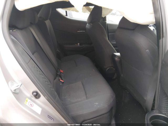 Toyota C-HR Xle Image 14