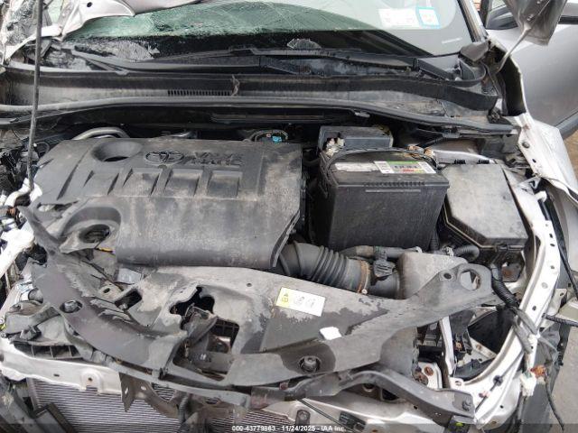 Toyota C-HR Xle Image 12