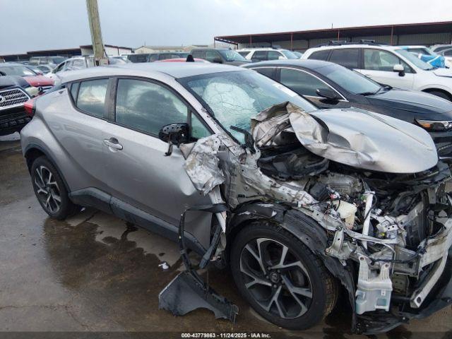 Toyota C-HR Xle Image 16