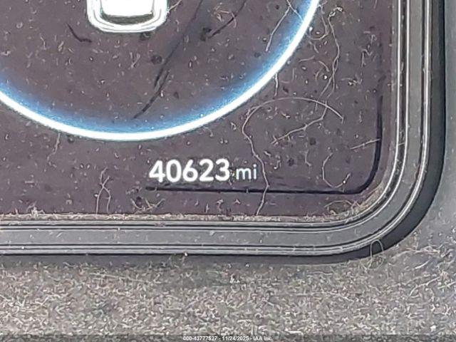 Hyundai KONA Limited Image 16