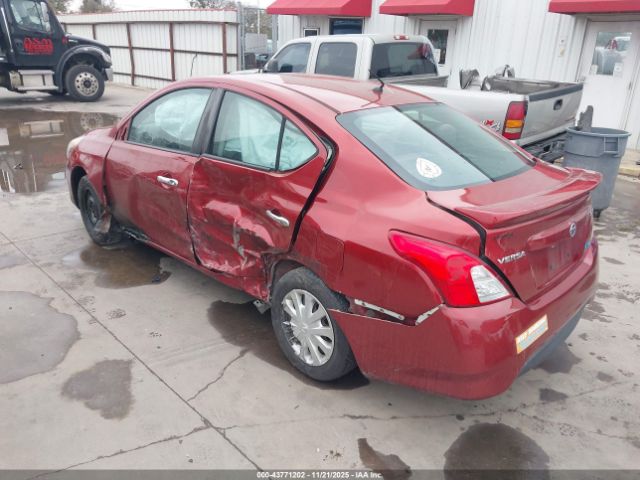 Nissan Versa Image 5