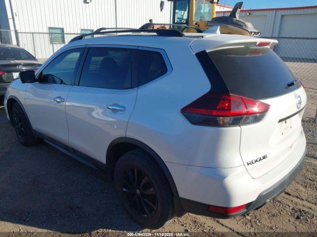 Nissan Rogue Sv Image 2