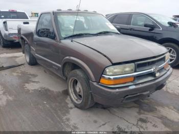  Salvage Chevrolet S-10