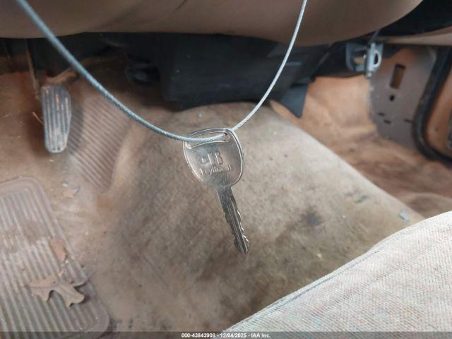 Chevrolet S-10 Ls Image 17