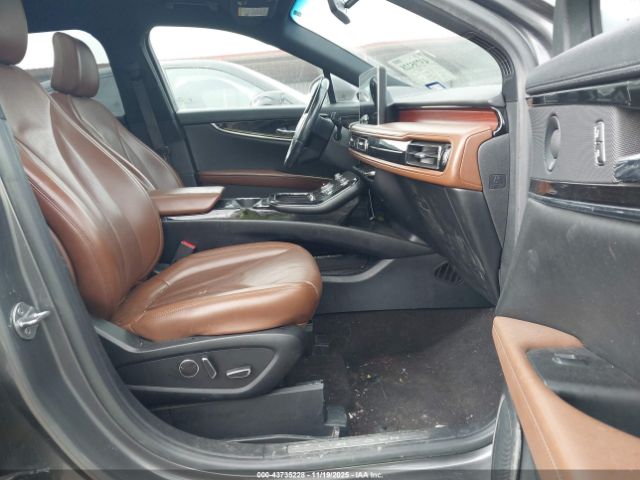 Lincoln Nautilus Reserve Image 3