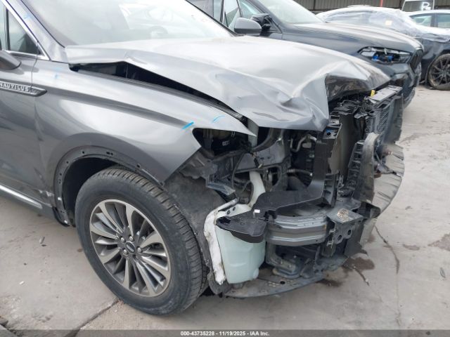 Lincoln Nautilus Reserve Image 14