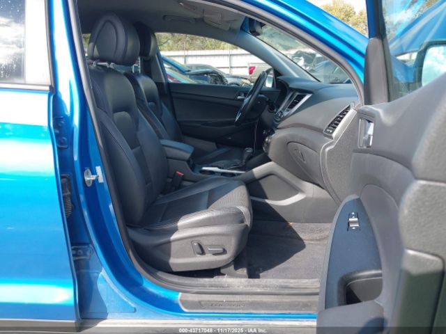 Hyundai TUCSON Se Plus Image 5