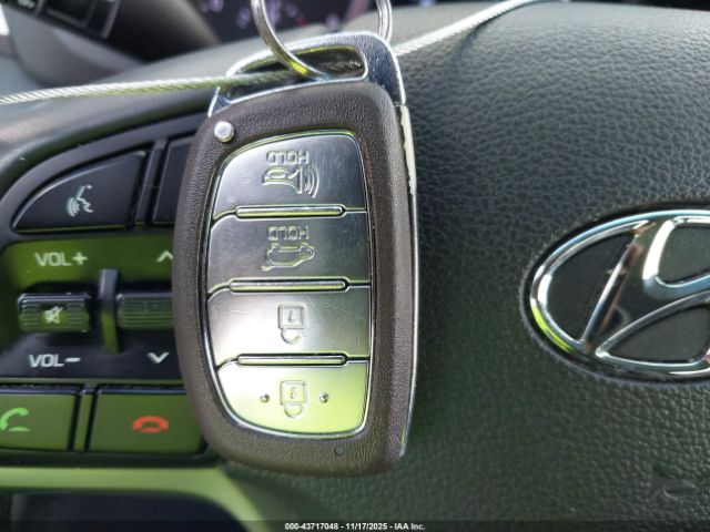 Hyundai TUCSON Se Plus Image 11