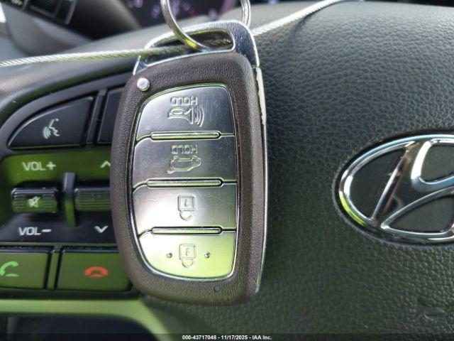 Hyundai TUCSON Se Plus Image 11