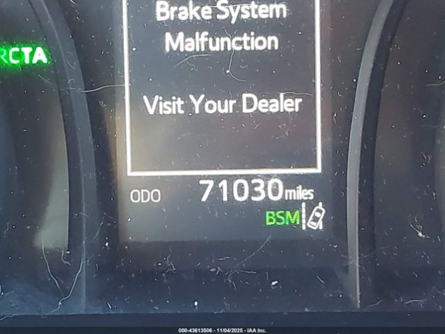 Toyota Camry Se Image 9