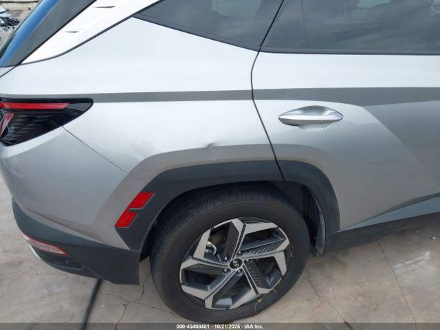 Hyundai TUCSON Limited Image 16