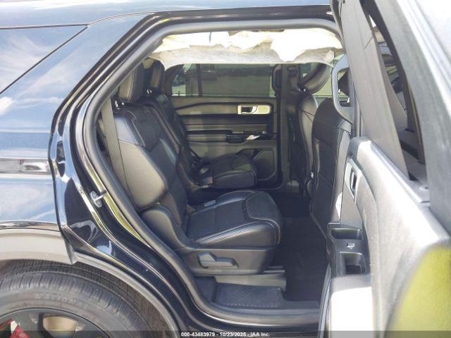 Ford Explorer St Image 17