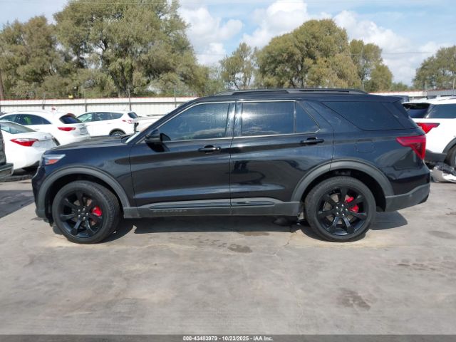 Ford Explorer St Image 12