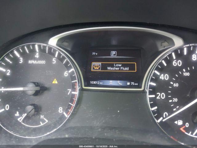 Nissan Pathfinder Sv 2wd Image 2