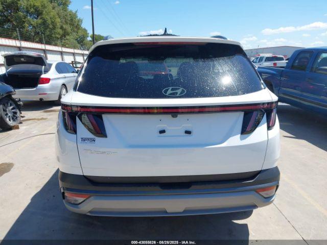 Hyundai TUCSON Limited Image 8