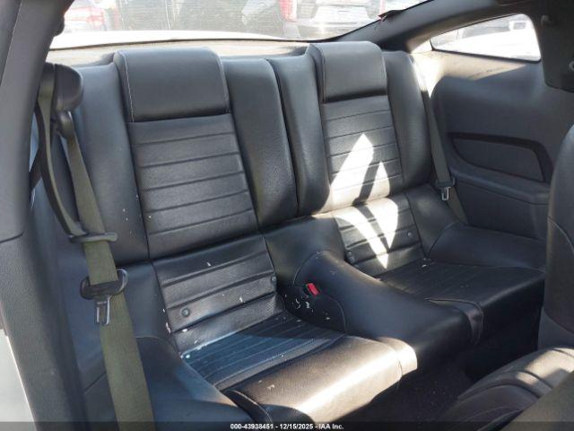 Ford Mustang Image 16