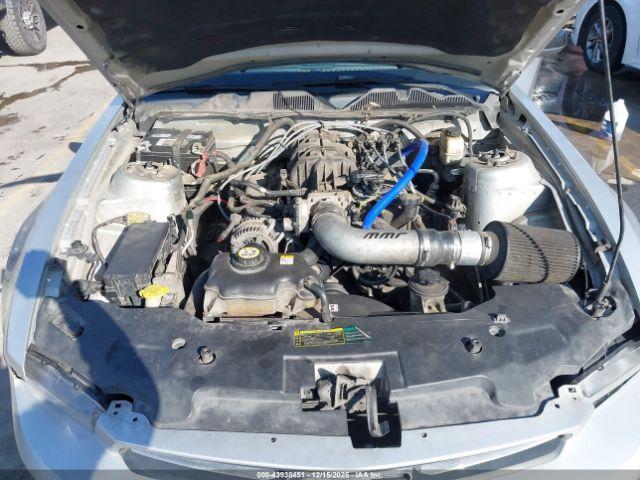 Ford Mustang Image 5