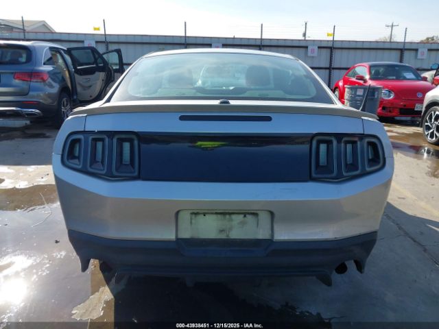 Ford Mustang Image 12