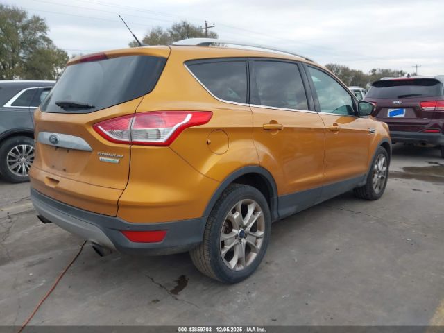 Ford Escape Titanium Image 11