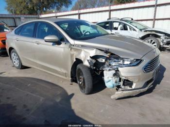  Salvage Ford Fusion