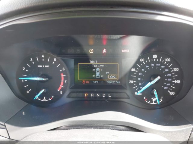 Ford Fusion S Image 11