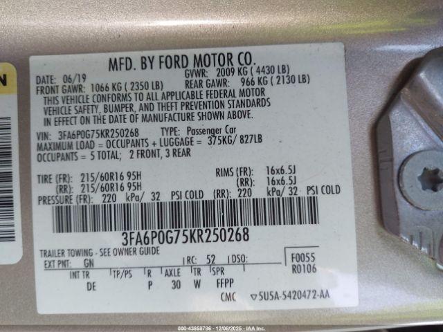 Ford Fusion S Image 10