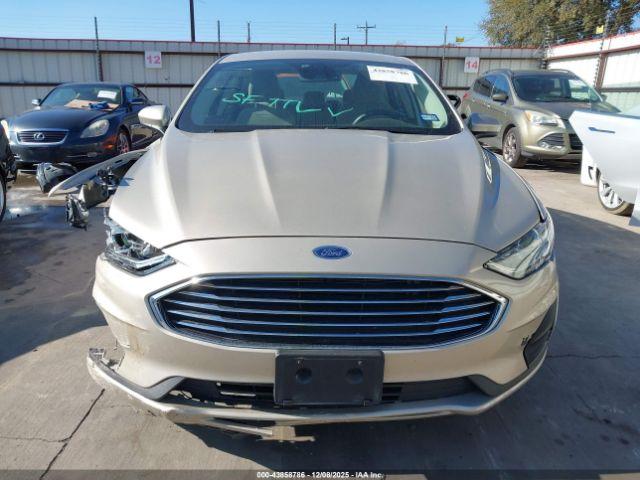 Ford Fusion S Image 2