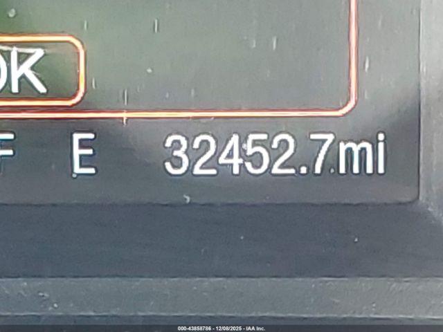 Ford Fusion S Image 6