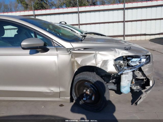 Ford Fusion S Image 17