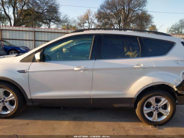 Ford Escape Se Image 11