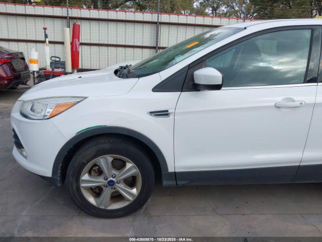 Ford Escape Se Image 17