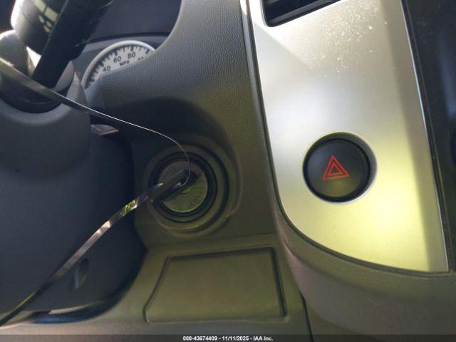 Nissan Frontier Desert Runner Image 4