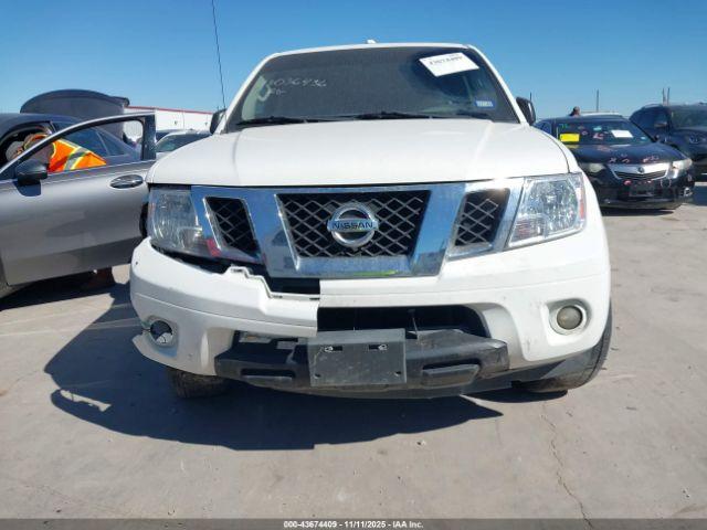 Nissan Frontier Desert Runner Image 9