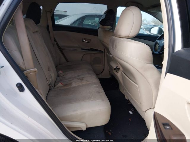 Toyota Venza Image 6