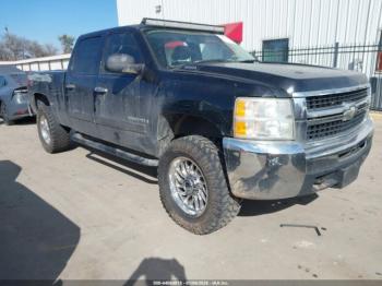  Salvage Chevrolet Silverado 2500
