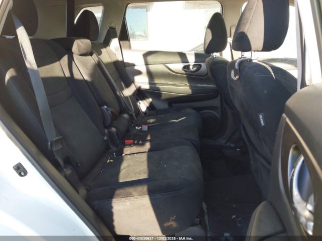 Nissan Rogue Image 10