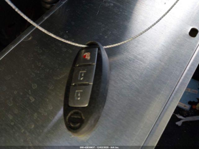 Nissan Rogue Image 4