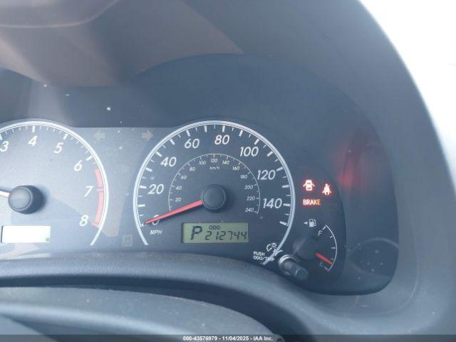 Toyota Corolla Le Image 9