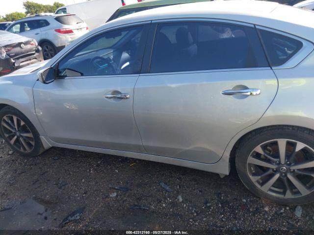 Nissan Altima 2.5 Sr Image 7