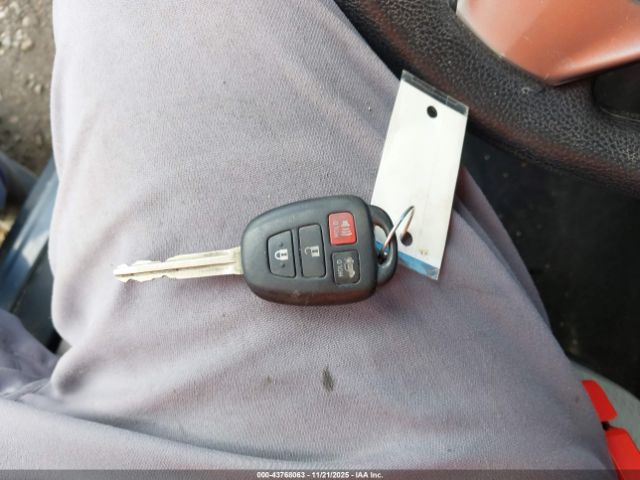 Toyota Corolla Le Image 17