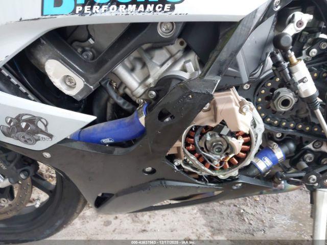 BMW S 1000 Rr Image 11