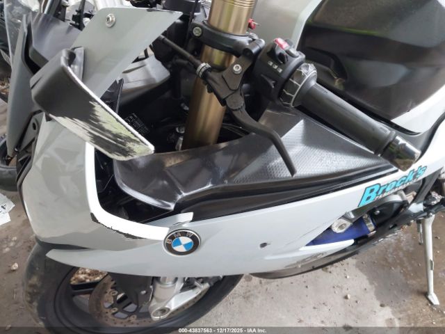 BMW S 1000 Rr Image 14