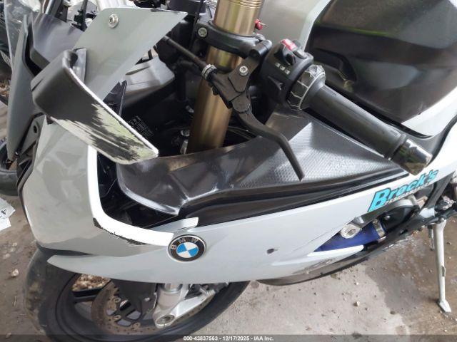 BMW S 1000 Rr Image 14