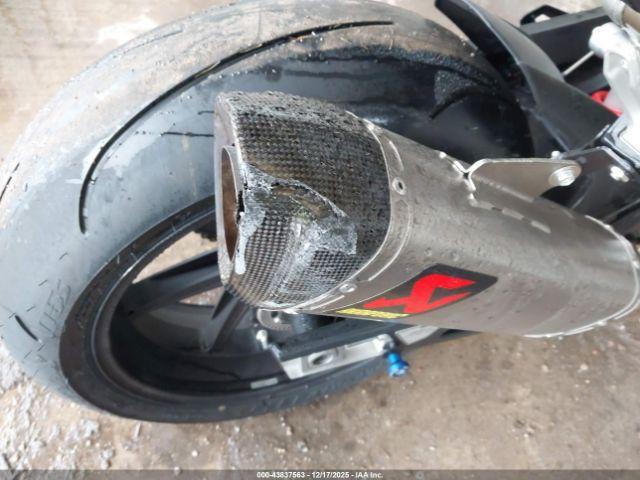 BMW S 1000 Rr Image 16