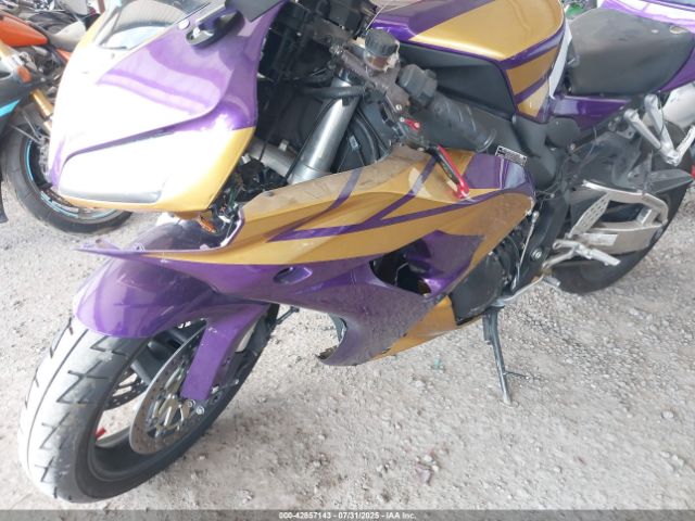 Honda Cbr1000 Rr Image 10