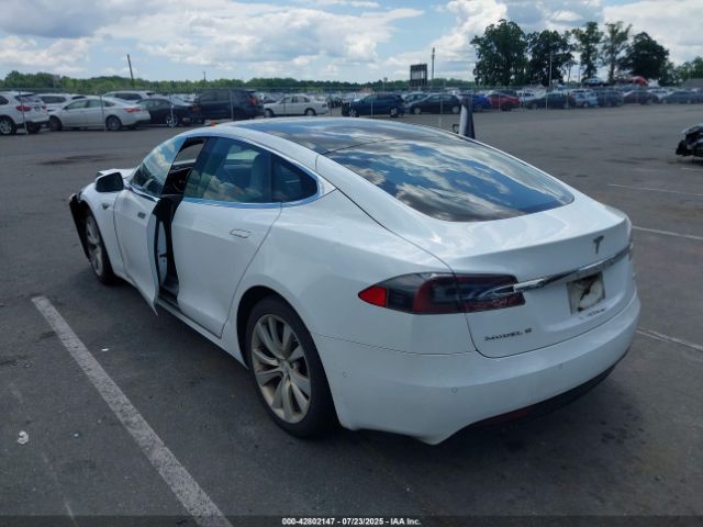 Tesla Model S Image 3