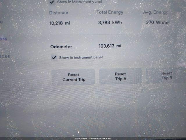 Tesla Model S Image 9