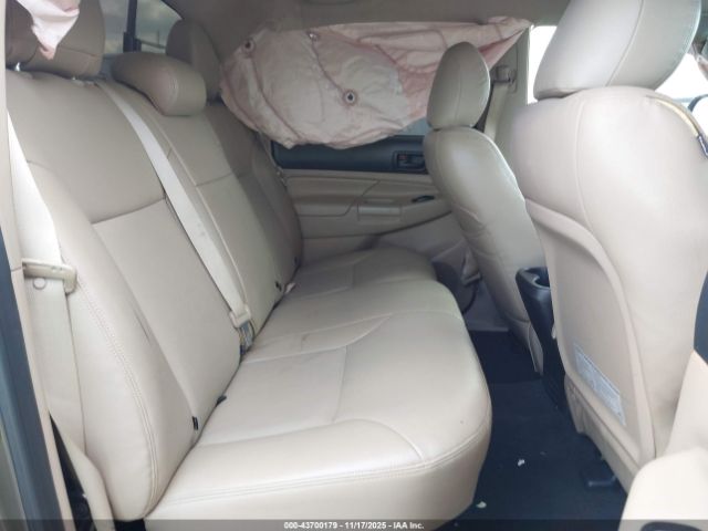 Toyota Tacoma Prerunner Image 4